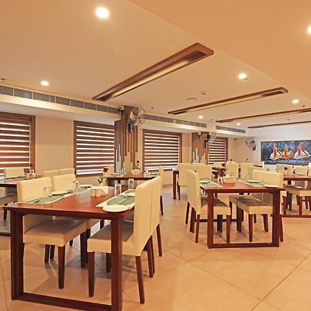 Hotel Krishnavalsam Regency Guruvāyūr Zewnętrze zdjęcie