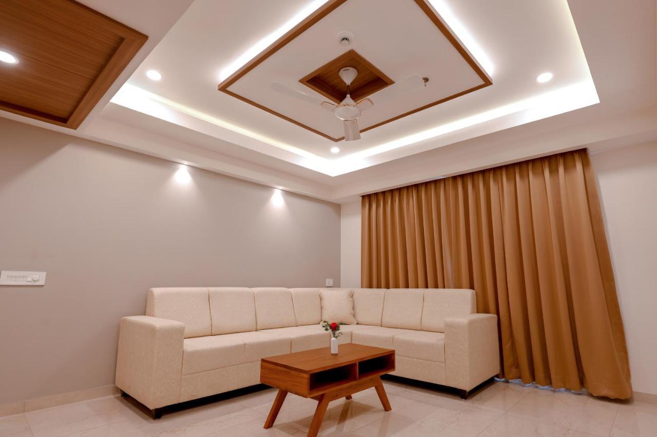 Hotel Krishnavalsam Regency Guruvāyūr Zewnętrze zdjęcie