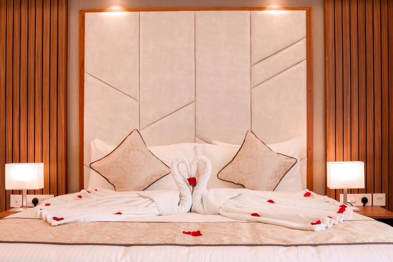 Hotel Krishnavalsam Regency Guruvāyūr Zewnętrze zdjęcie