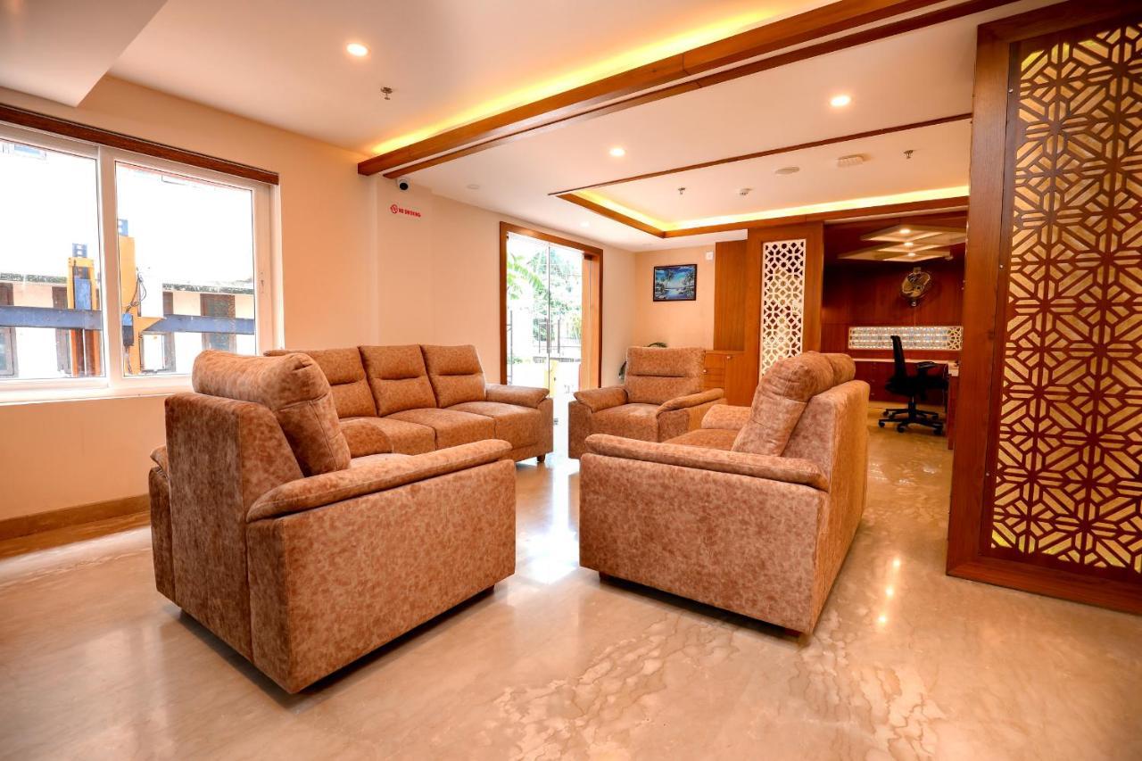 Hotel Krishnavalsam Regency Guruvāyūr Zewnętrze zdjęcie
