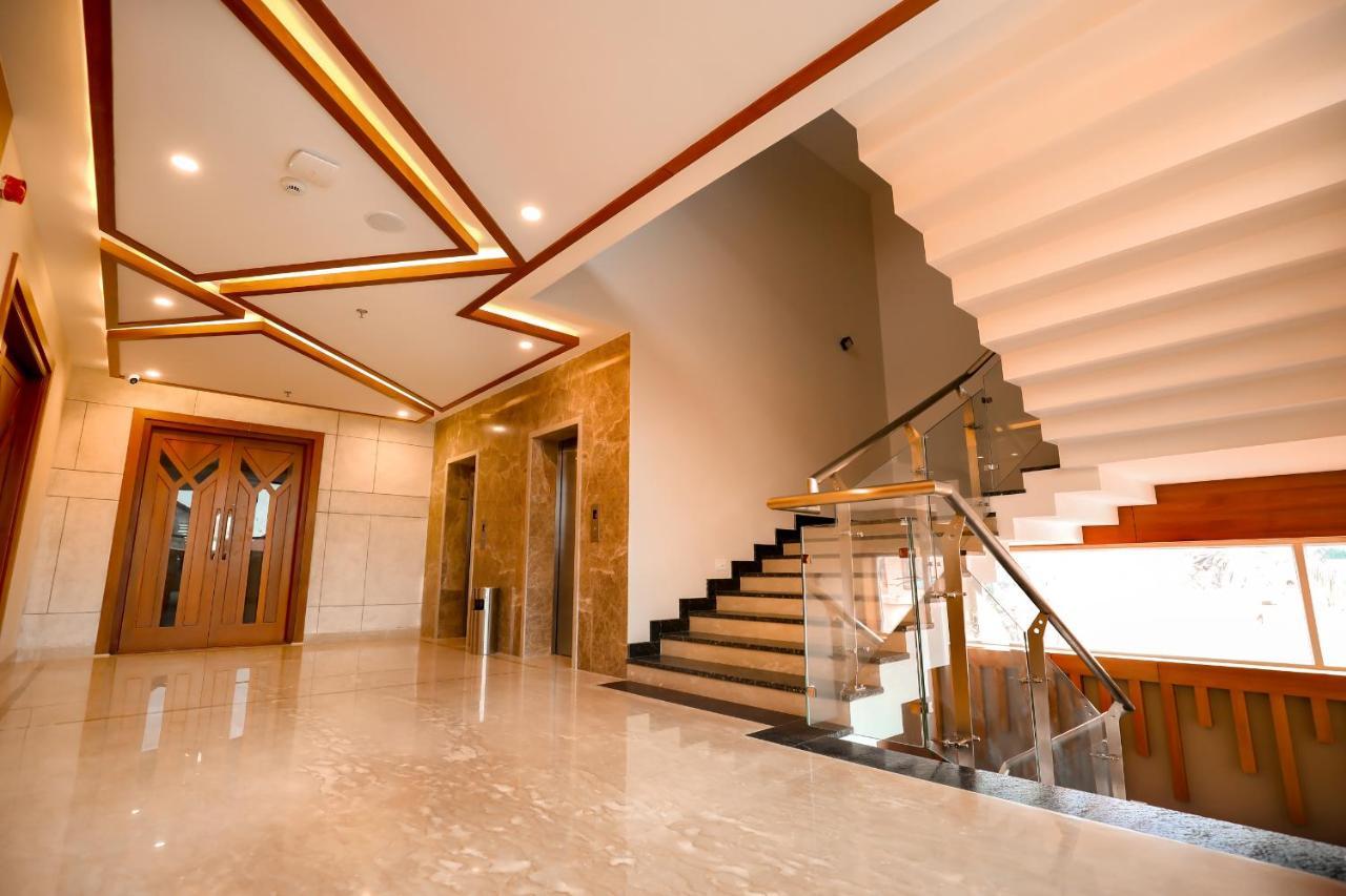 Hotel Krishnavalsam Regency Guruvāyūr Zewnętrze zdjęcie