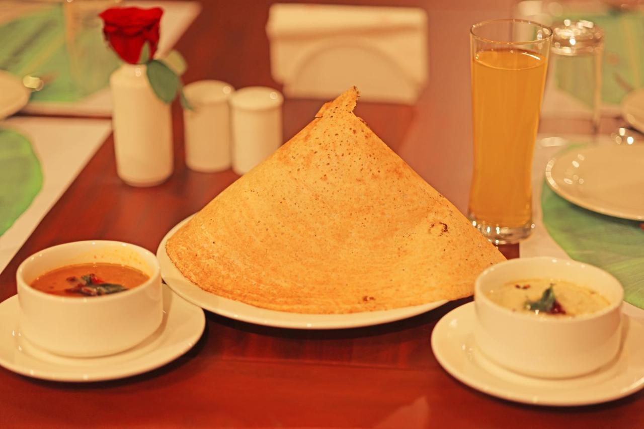 Hotel Krishnavalsam Regency Guruvāyūr Zewnętrze zdjęcie