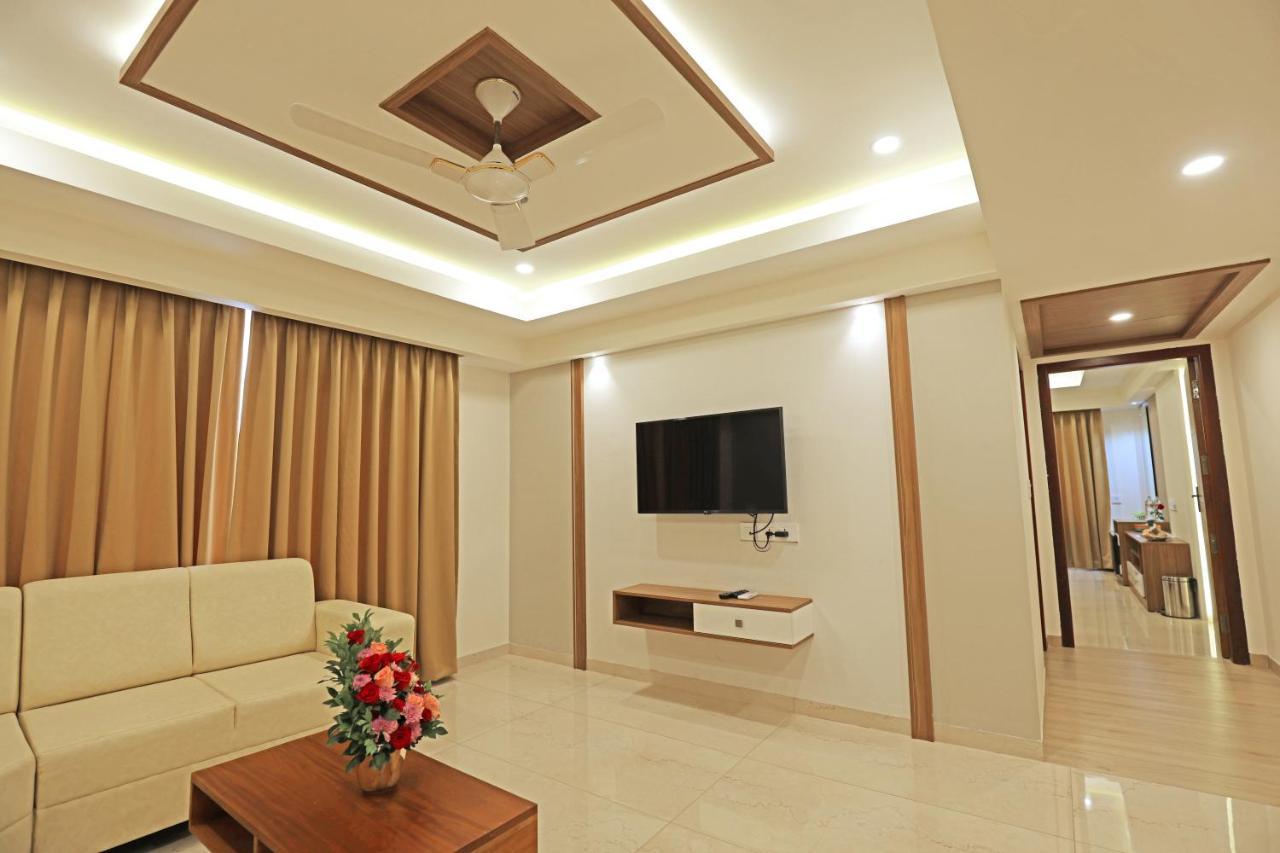 Hotel Krishnavalsam Regency Guruvāyūr Zewnętrze zdjęcie