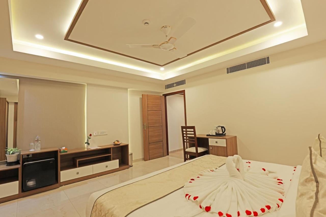 Hotel Krishnavalsam Regency Guruvāyūr Zewnętrze zdjęcie
