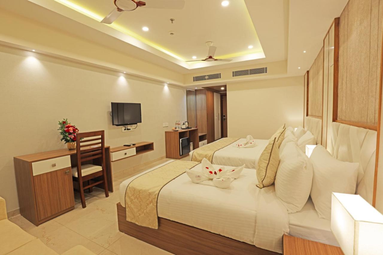 Hotel Krishnavalsam Regency Guruvāyūr Zewnętrze zdjęcie
