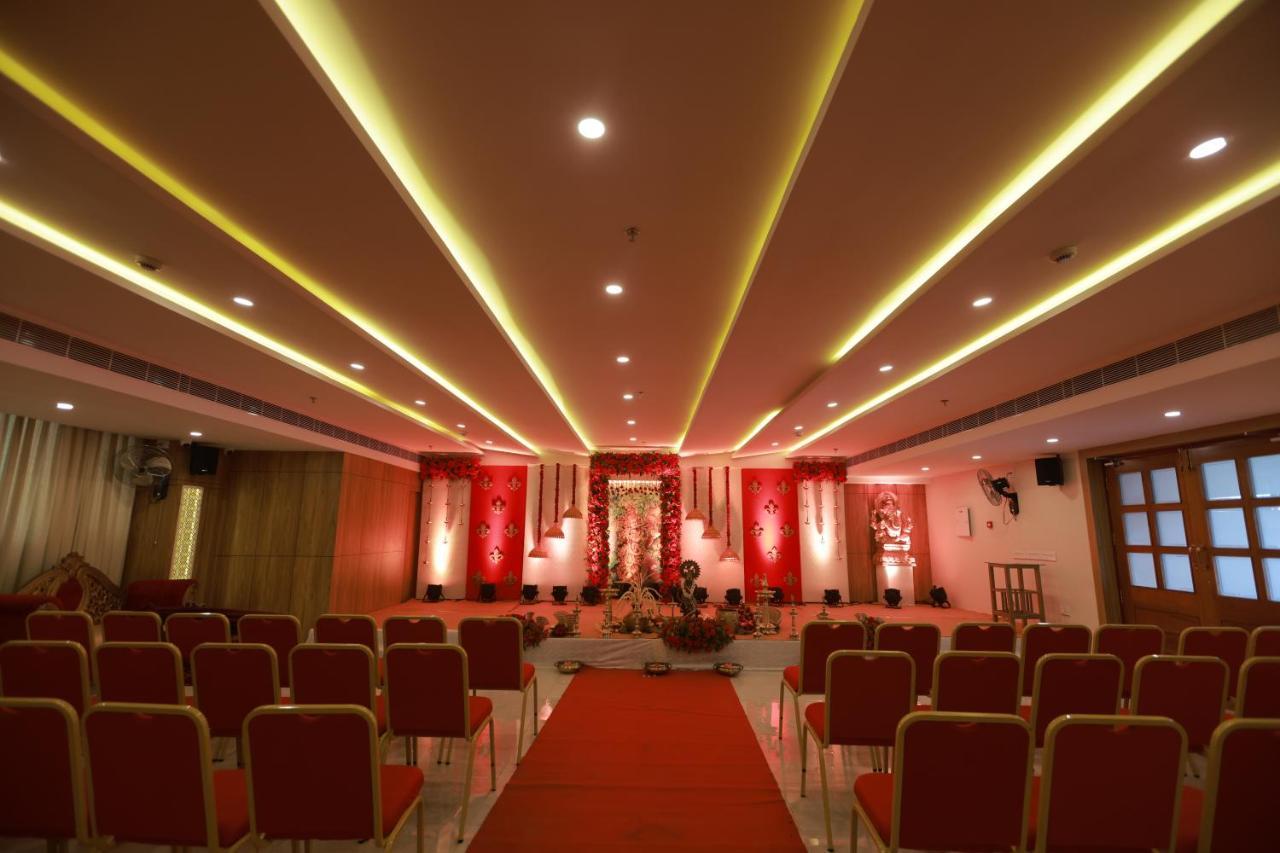 Hotel Krishnavalsam Regency Guruvāyūr Zewnętrze zdjęcie