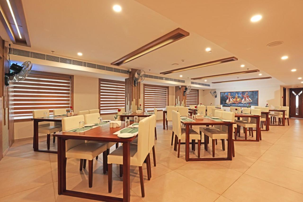 Hotel Krishnavalsam Regency Guruvāyūr Zewnętrze zdjęcie